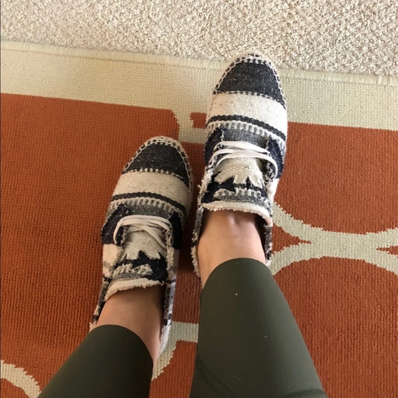 Chanel espadrilles - Picture 5 of 8